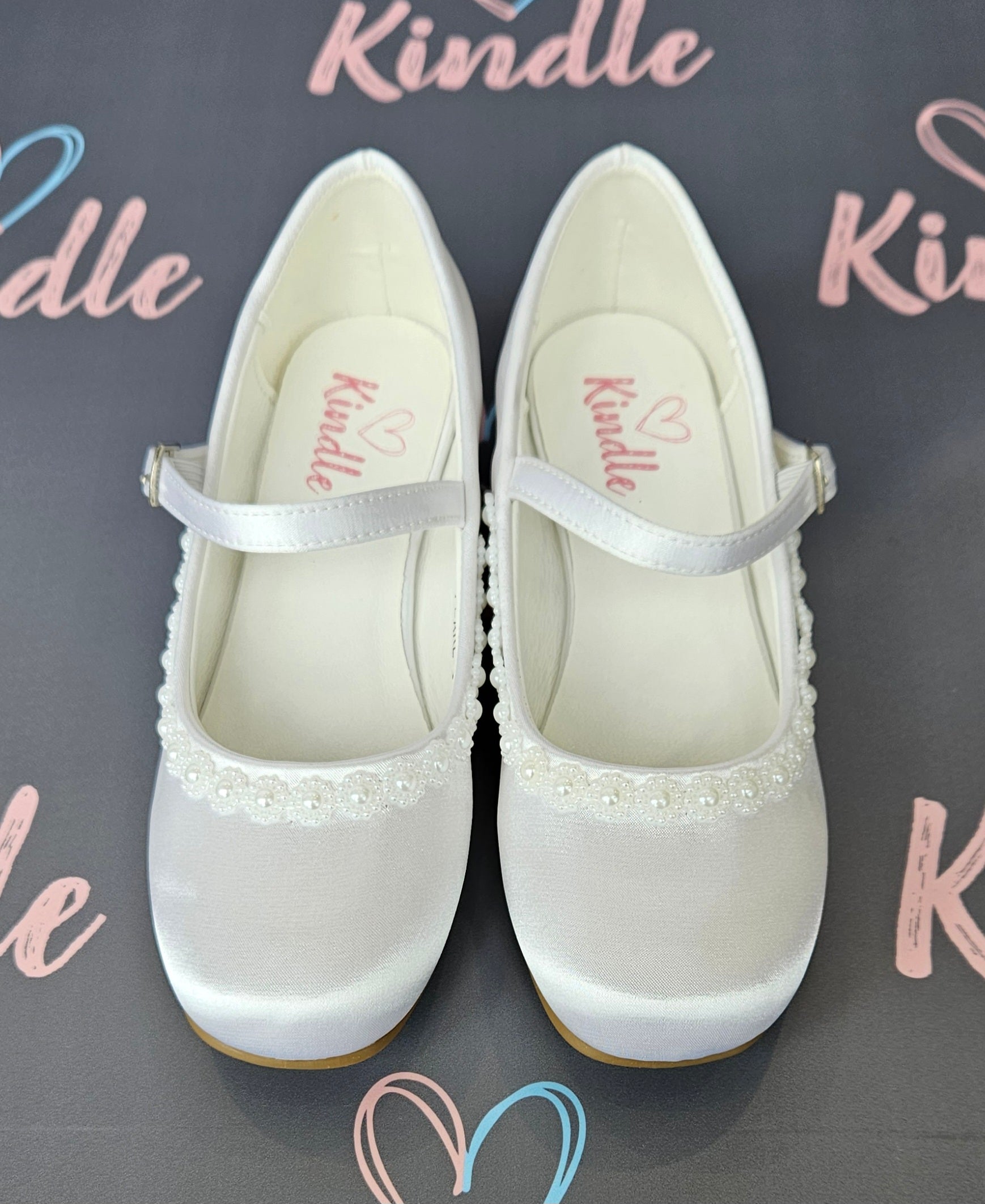 KINDLE Girls White Communion Shoes:- Heels Pearl