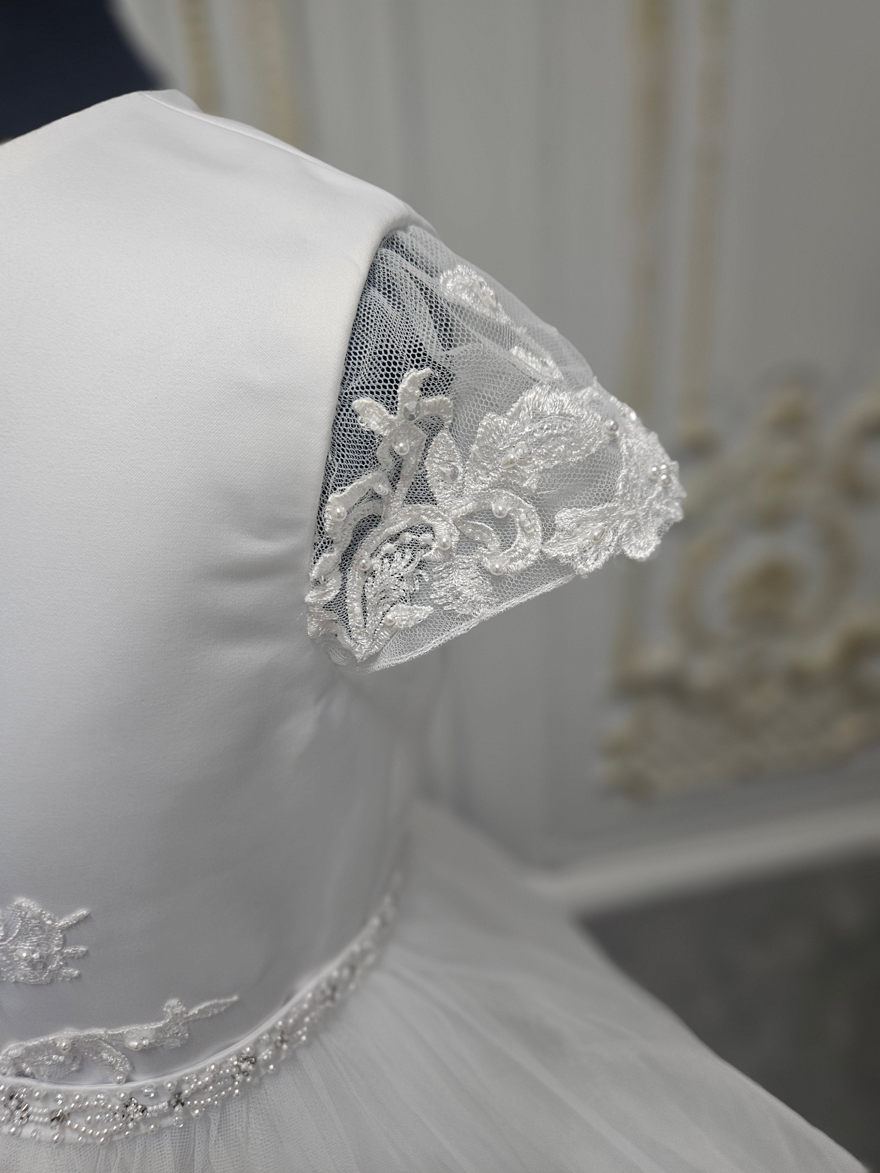 SALE COMMUNION DRESS Little People Girls White Communion Dress:- Quincee Age 6, 7 & 8