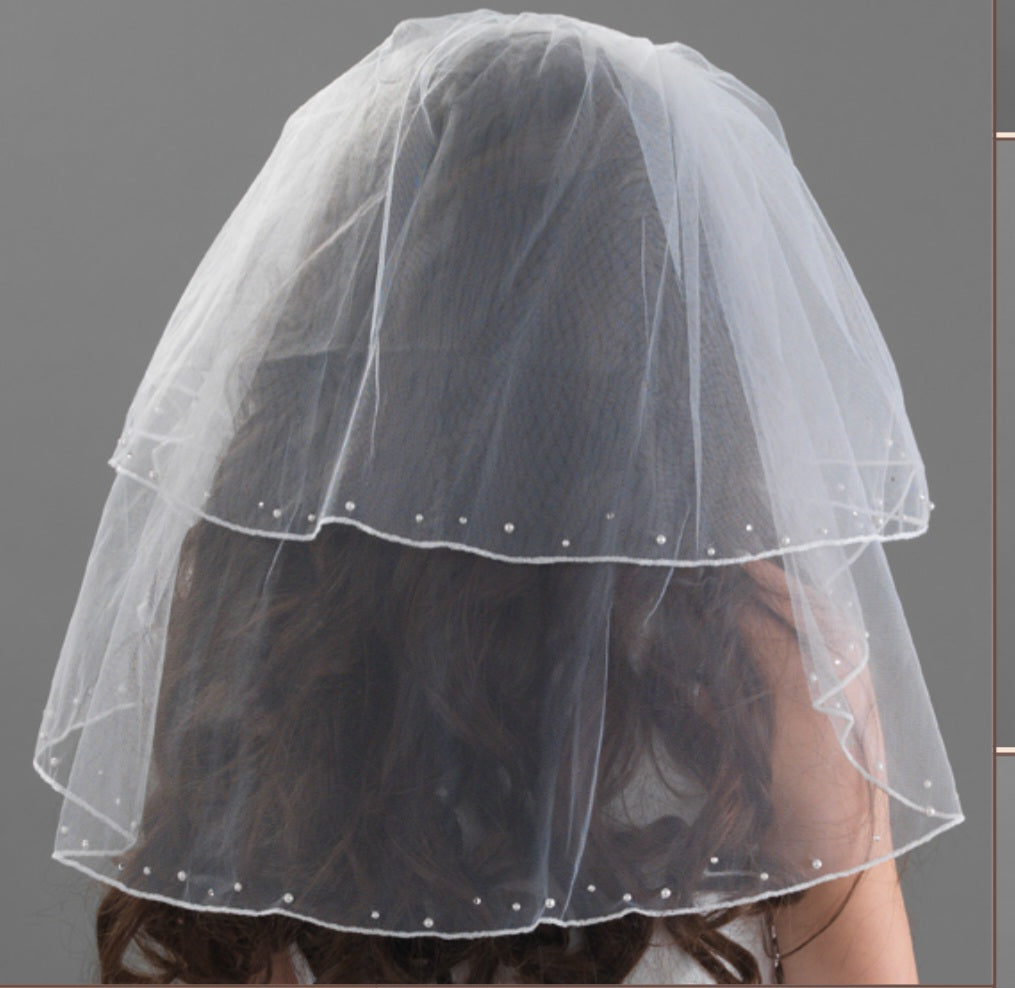 SALE Linzi Jay Pearl & Diamante Communion Veil:- LA145