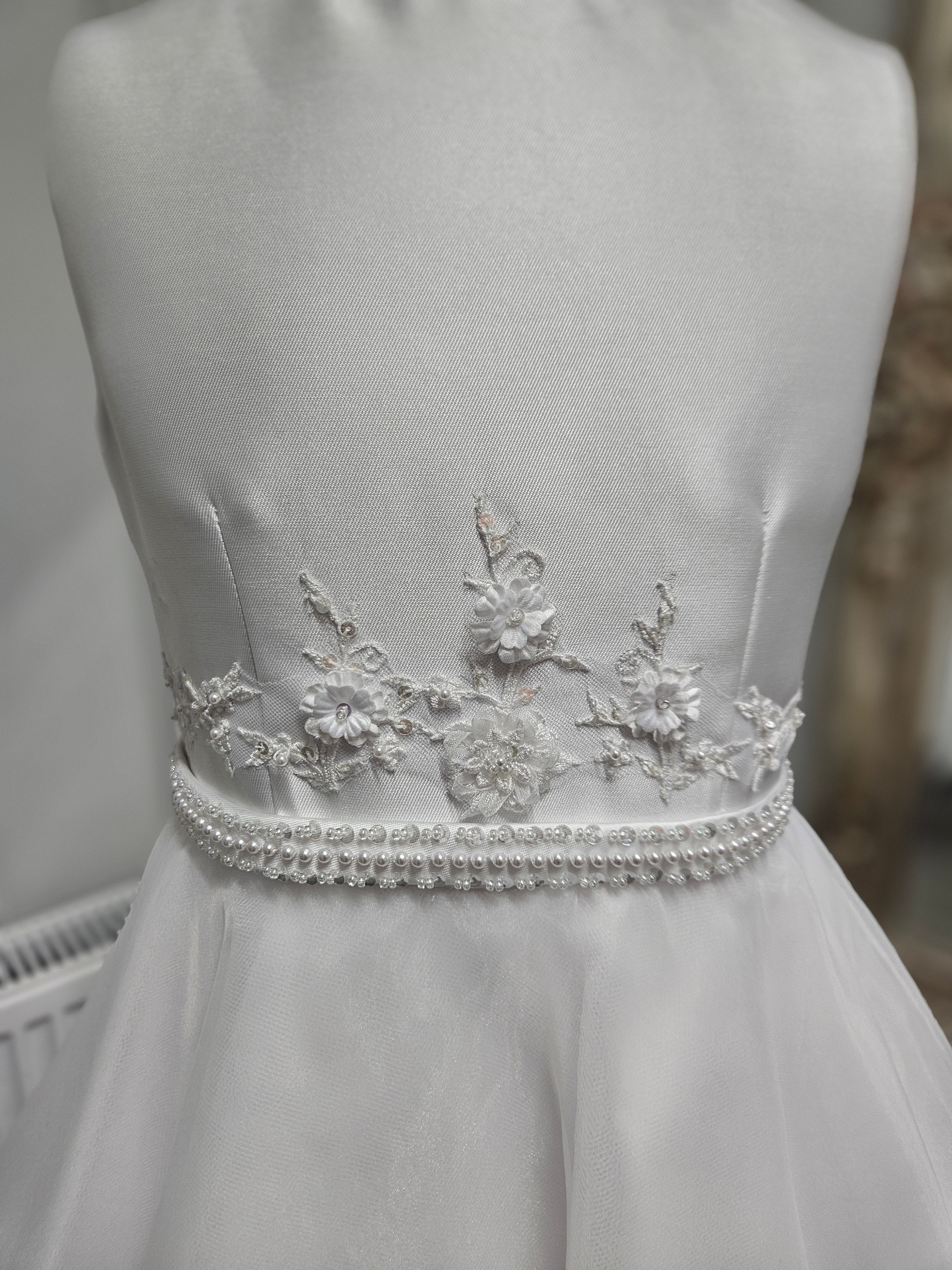 SALE COMMUNION DRESS KOKO Girls White Communion Dress:- KO25825/826 AGE 6 & 7