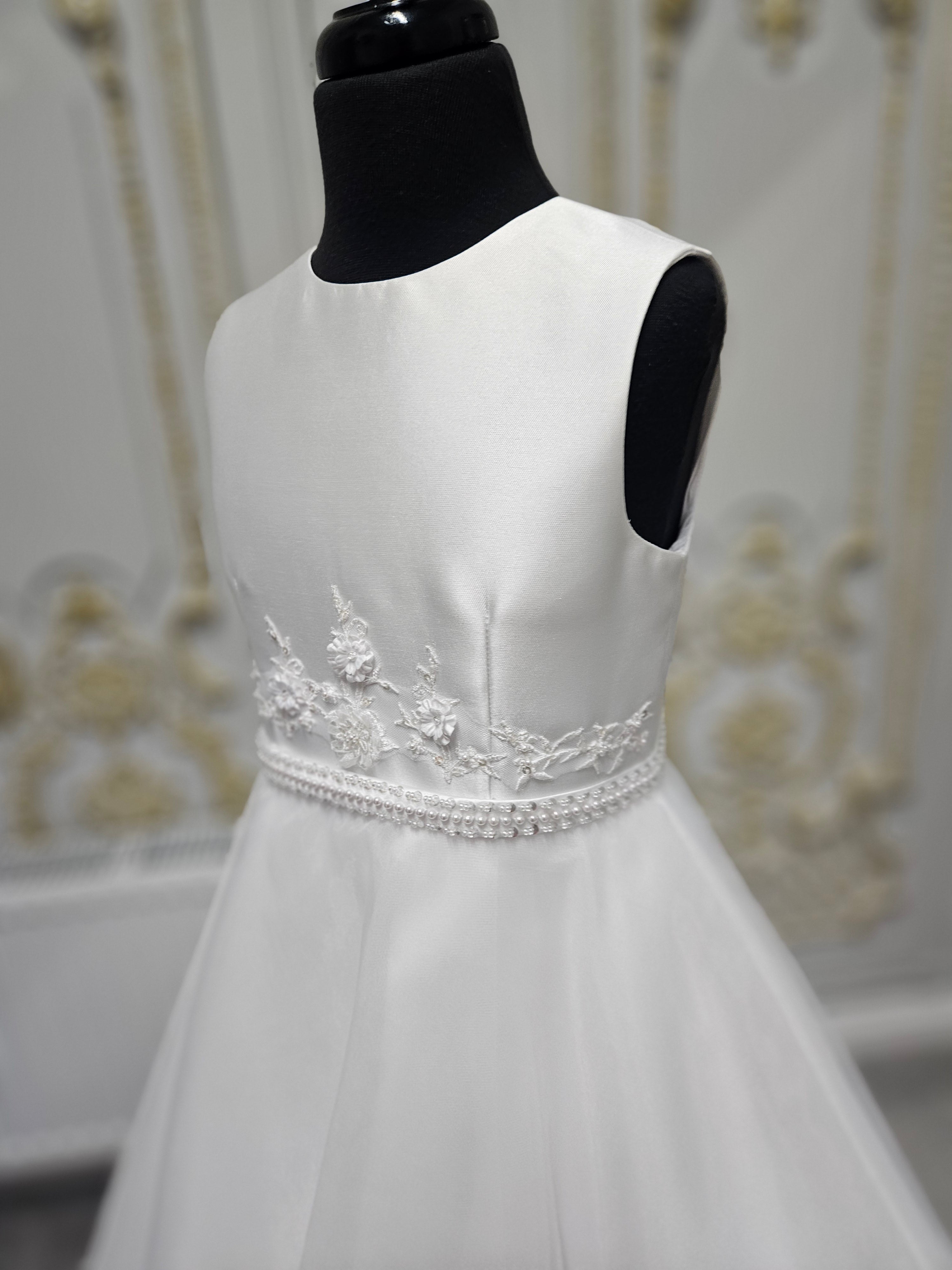 SALE COMMUNION DRESS KOKO Girls White Communion Dress:- KO25825/826 AGE 6 & 7