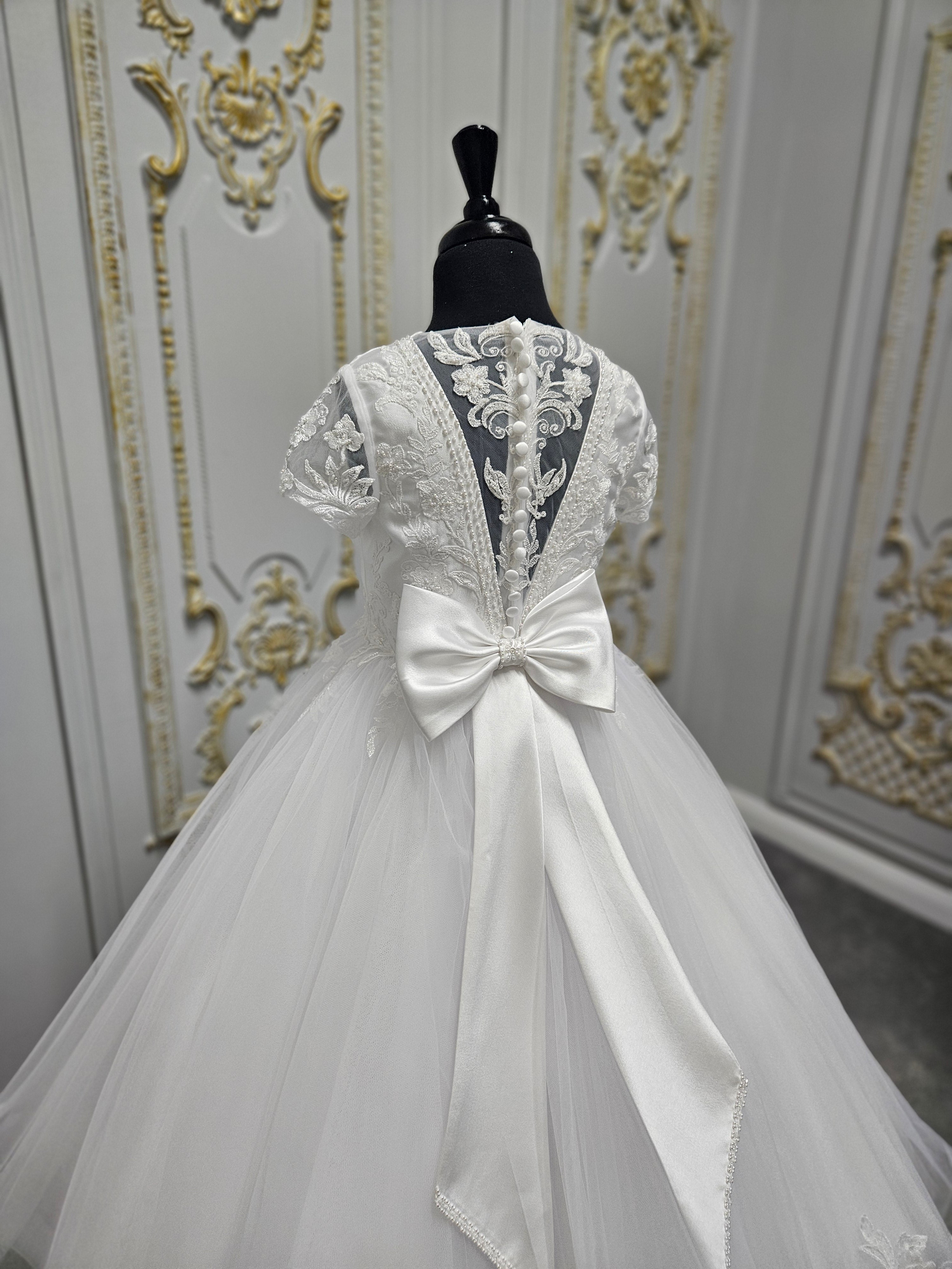 COMMUNION DRESS Isabella Girls White Communion Dress IS26390 EXCLUSIVE TO KINDLE