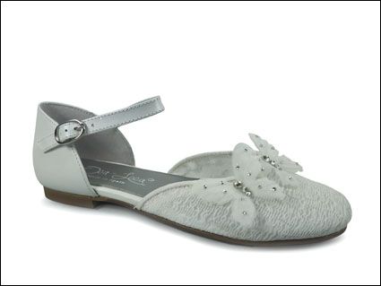 KINDLE Girls Communion Shoes:- Ivory Polka Dot Pump With Ankle Strap