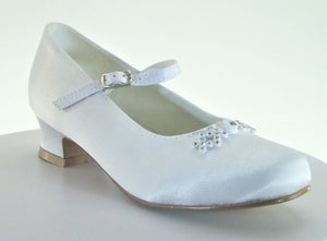 Little People Girls White Communion Shoes:-5807 Heel