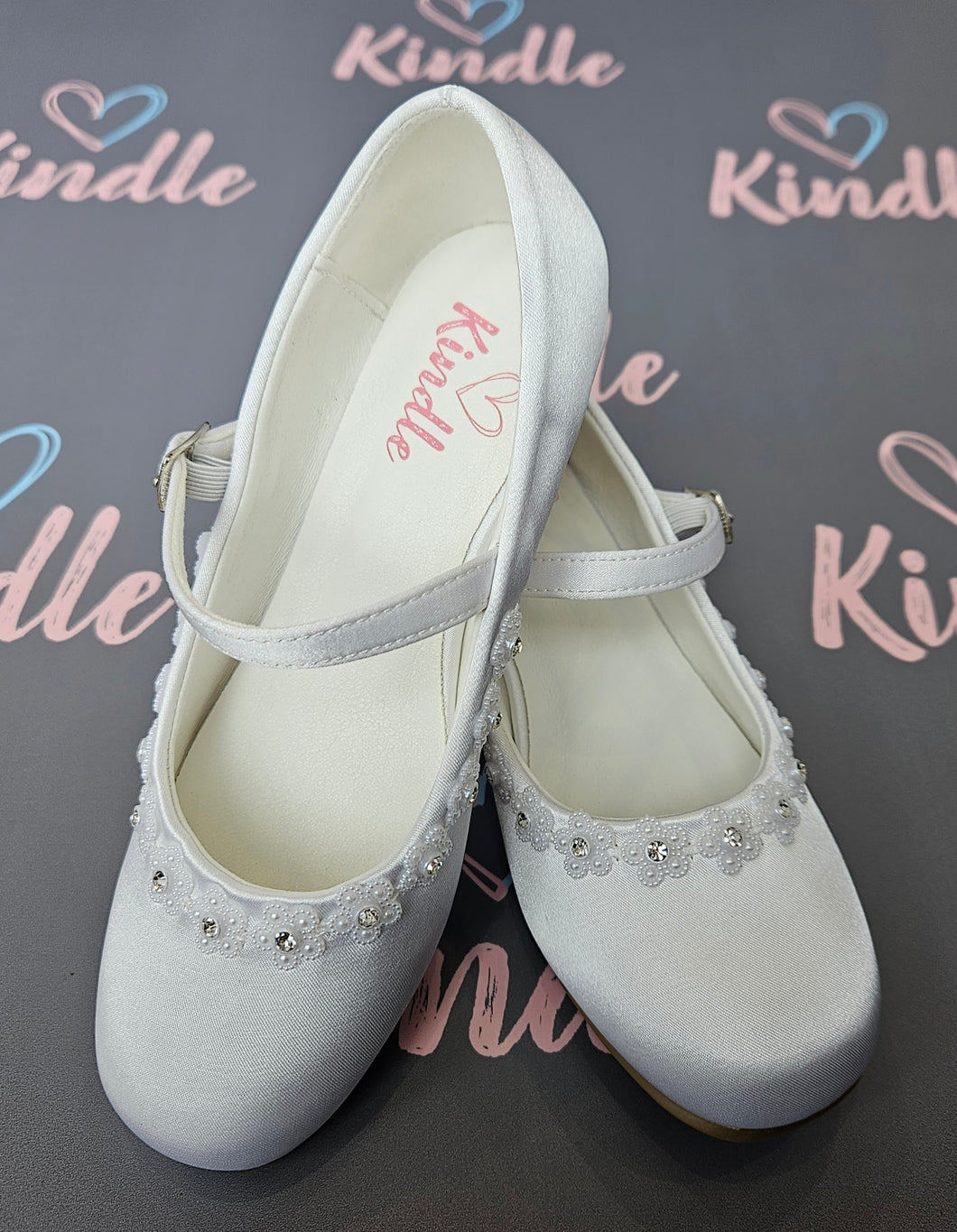KINDLE Girls White Communion Shoes:- Heels Blossom