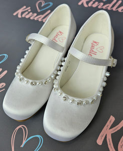KINDLE Girls White Communion Shoes:- Heels Opal
