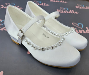 KINDLE Girls White Communion Shoes:- Heels Opal