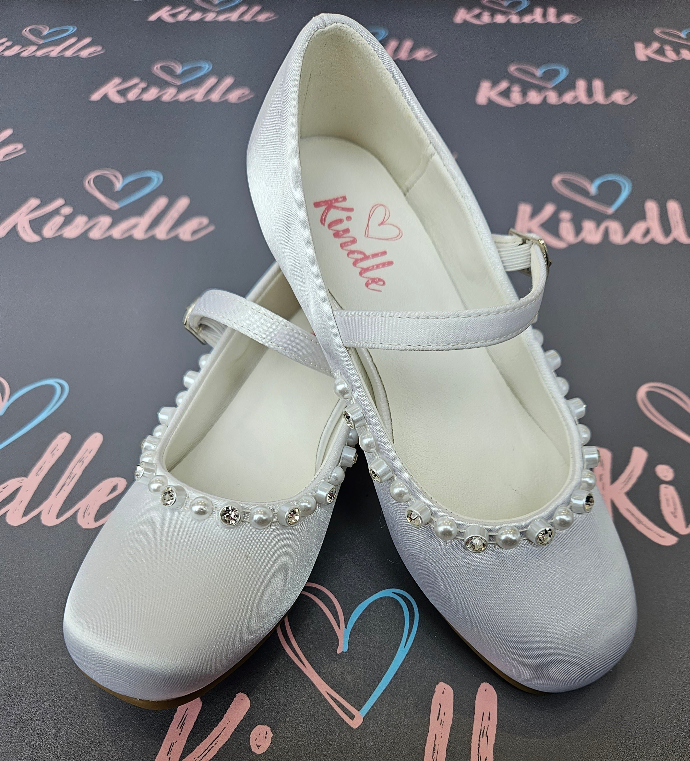 KINDLE Girls White Communion Shoes:- Heels Opal