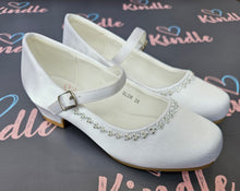 Load image into Gallery viewer, KINDLE Girls White Communion Shoes:- Heels Glow
