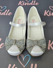 Load image into Gallery viewer, KINDLE Girls White Communion Shoes:- Heels Twinkle
