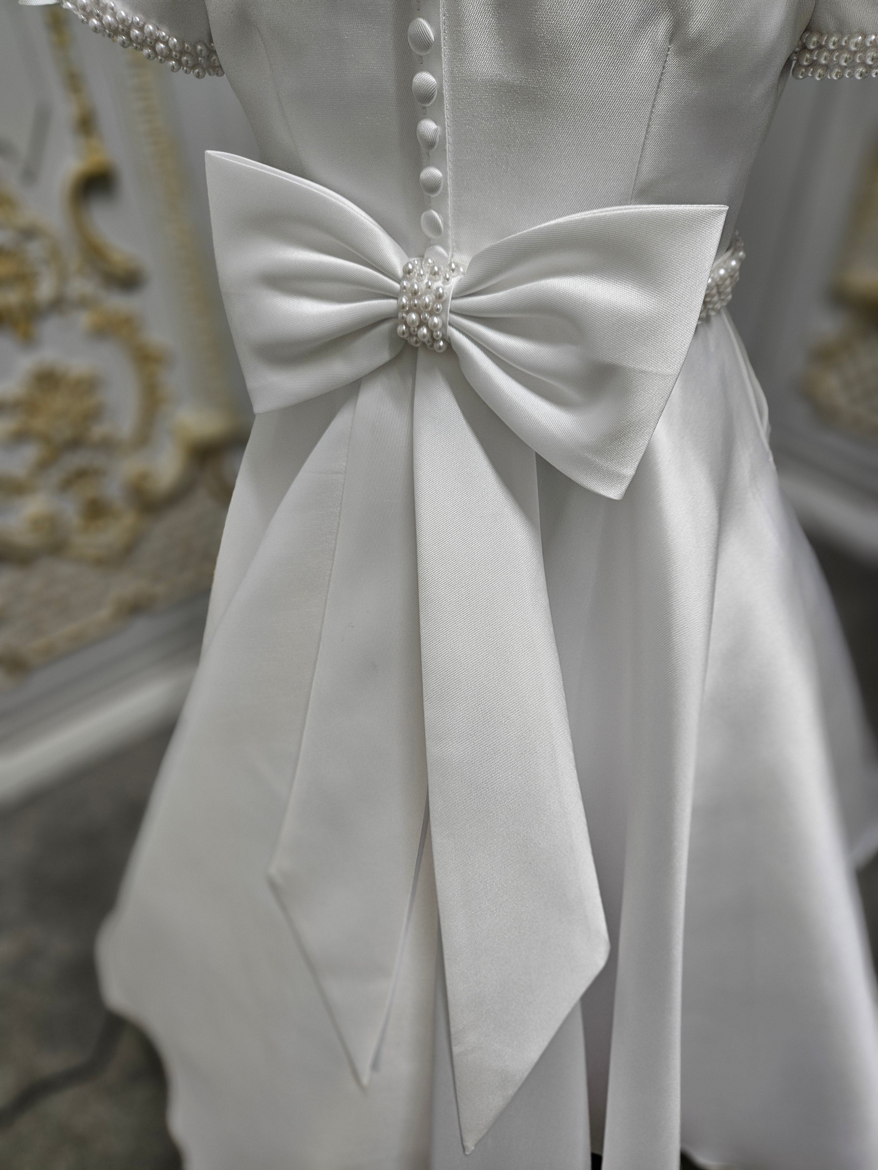 SALE COMMUNION DRESS Isabella Girls White Communion Dress:- IS25374 Age 6