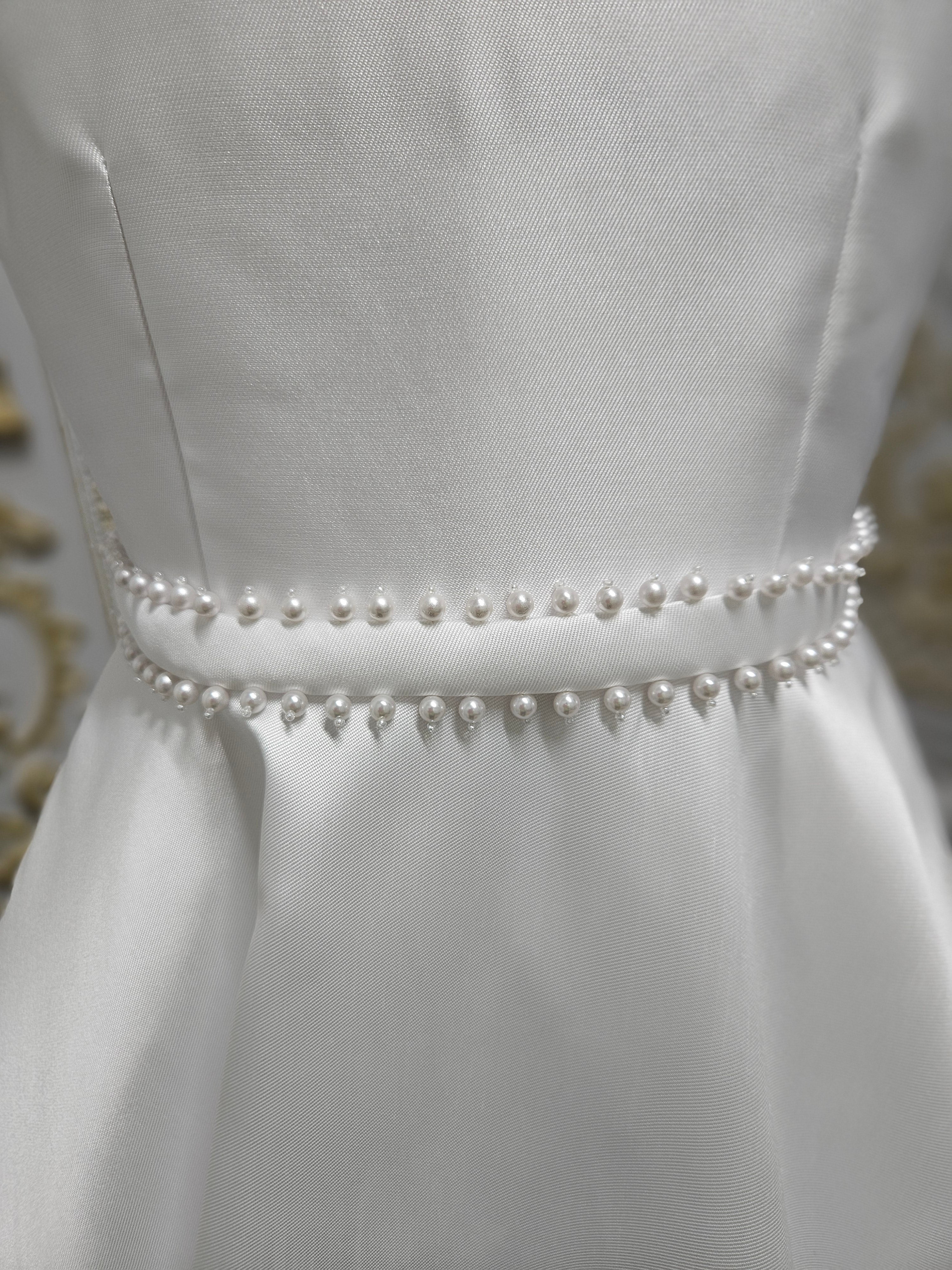 SALE COMMUNION DRESS Isabella Girls White Communion Dress:- IS25358 Age 6