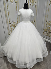 Load image into Gallery viewer, Isabella Girls White Communion Dress IS25294 EXCLUSIVE TO KINDLE
