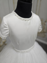 Load image into Gallery viewer, Isabella Girls White Communion Dress IS25294 EXCLUSIVE TO KINDLE
