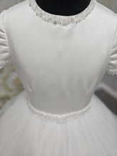 Load image into Gallery viewer, Isabella Girls White Communion Dress IS25294 EXCLUSIVE TO KINDLE
