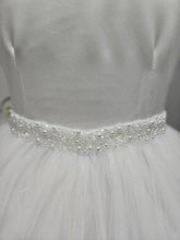 Load image into Gallery viewer, Isabella Girls White Communion Dress IS25294 EXCLUSIVE TO KINDLE
