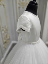 Load image into Gallery viewer, Isabella Girls White Communion Dress IS25294 EXCLUSIVE TO KINDLE
