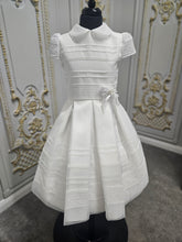 Load image into Gallery viewer, Carmy Girls Holy Communion Dress:- 5500 White
