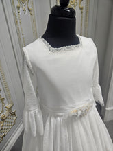 Load image into Gallery viewer, Carmy Girls Holy Communion Dress:- 5622 White
