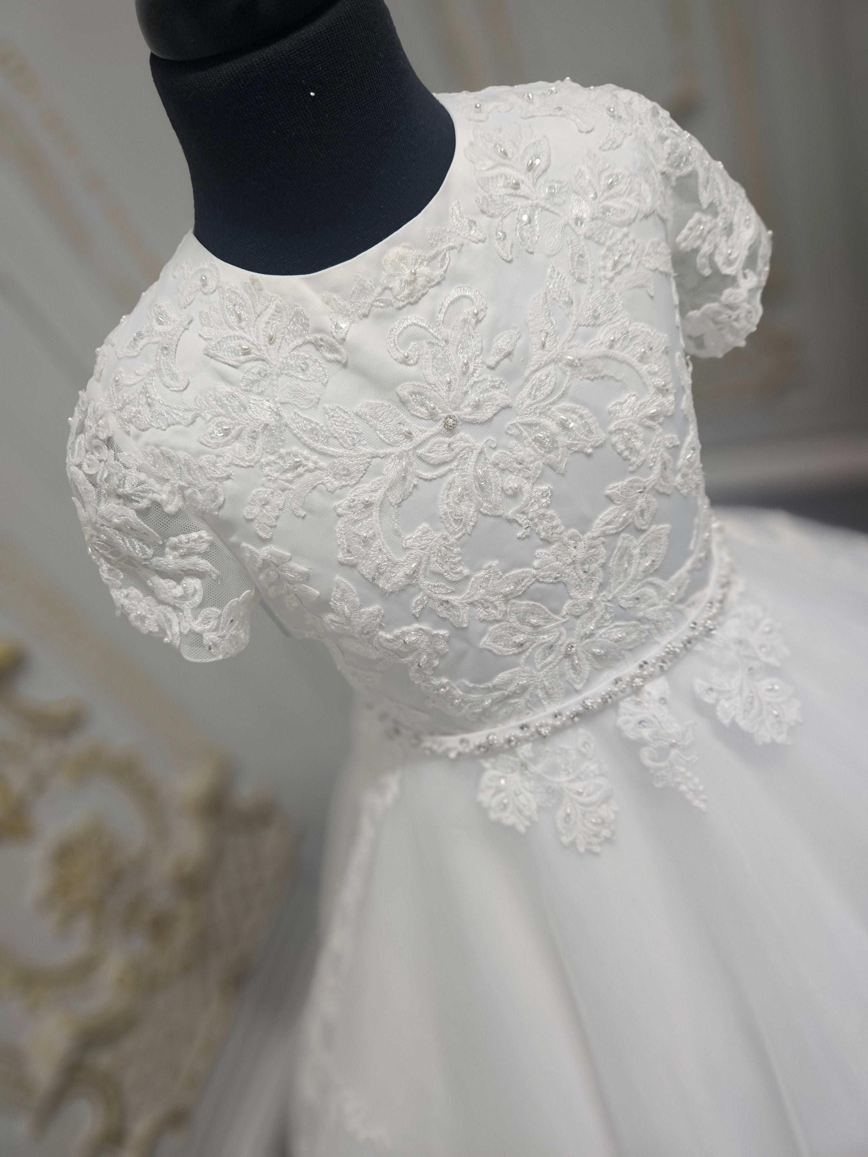 SALE COMMUNION DRESS Little People Girls White Communion Dress:- Malta Age 7