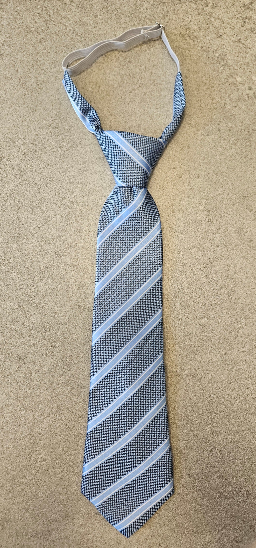 One Varones Boys Pale Blue Stripe Tie