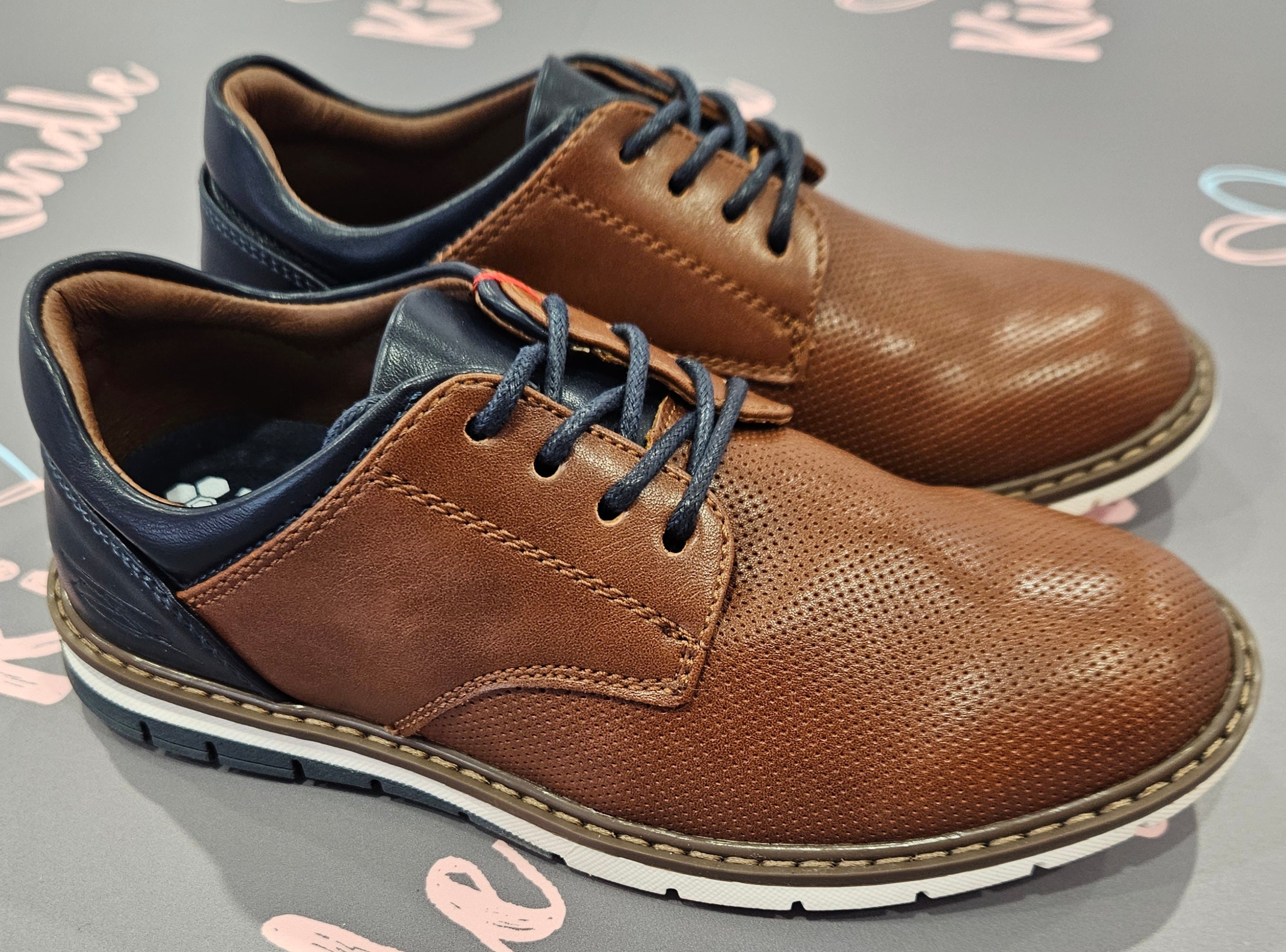 Tommy Bowe Walker Boys Shoes:- Camel