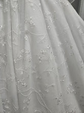 Load image into Gallery viewer, SALE COMMUNION DRESS Linzi Jay Girls White Communion Dress:- LWCD100
