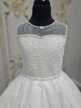 Load image into Gallery viewer, SALE COMMUNION DRESS Linzi Jay Girls White Communion Dress:- LWCD100
