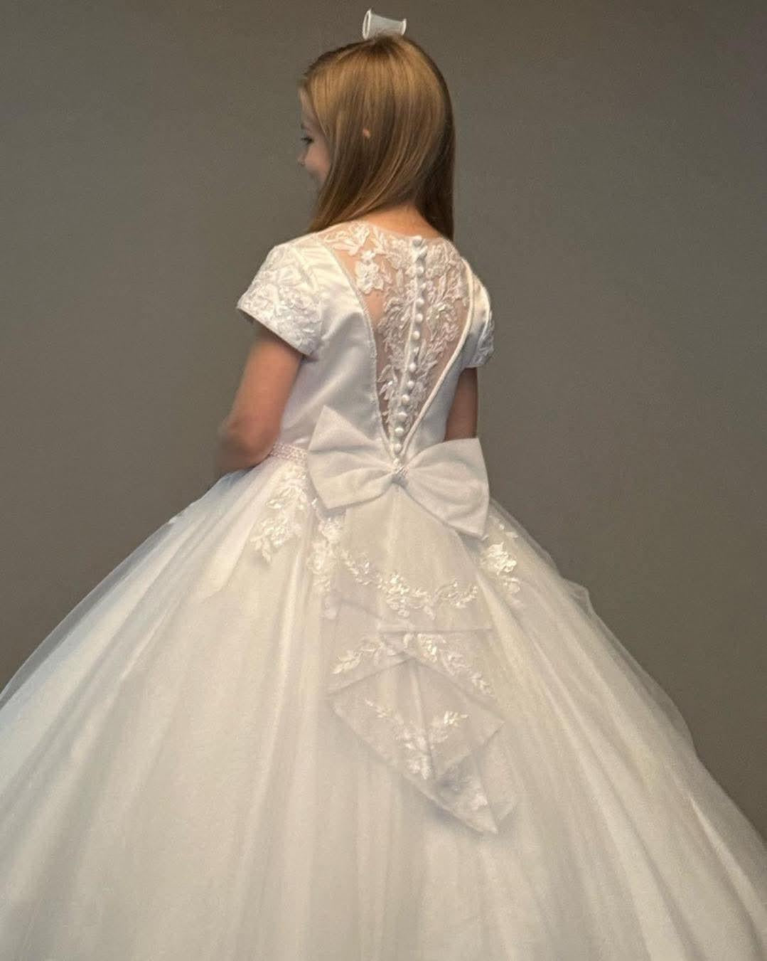 communion dresses near me Blog Tagged "affordable First Long Beach" Teter Warm Embrace the purity of the moment with our White Communion Dress at La Bavetta in NYC Tampa First Communion Dress |