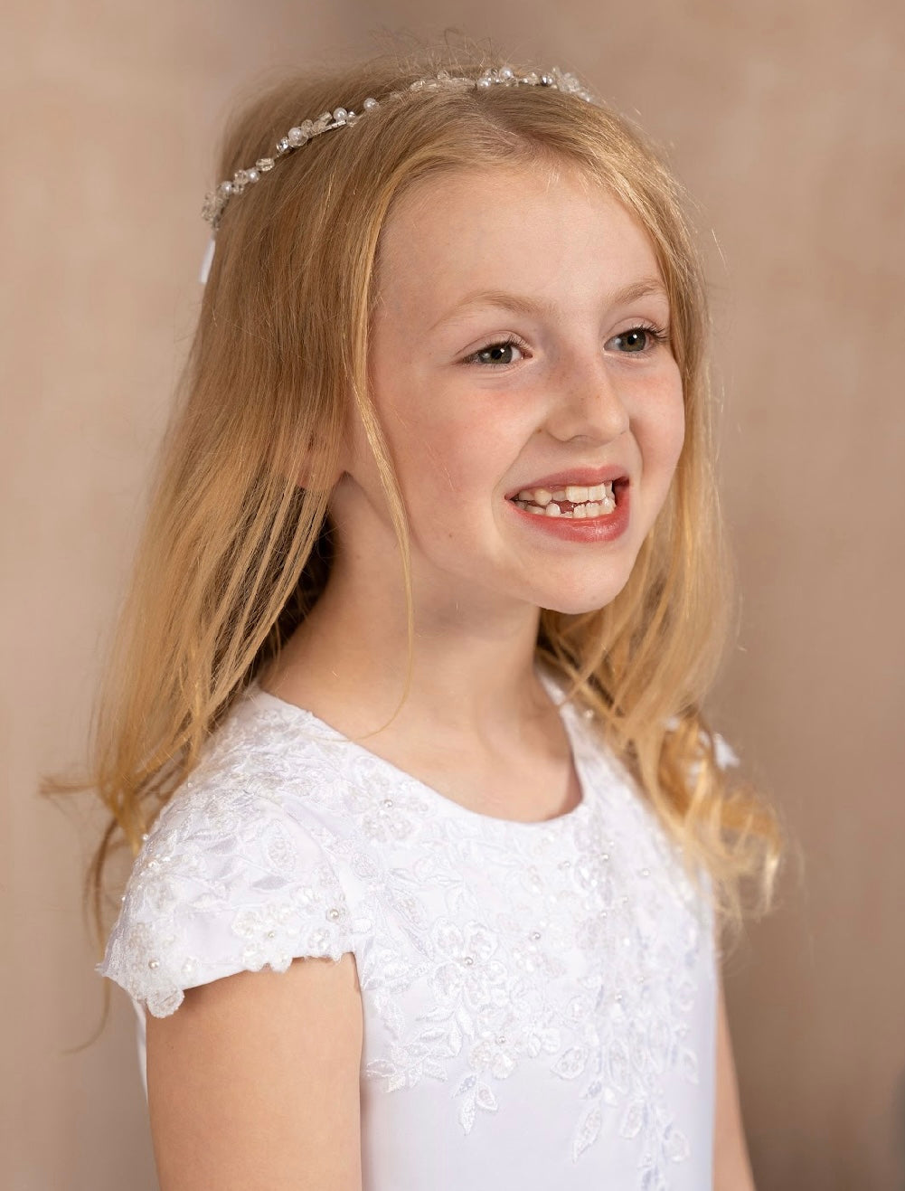 Sweetie Pie Girls White Communion Hair Band :- HD7
