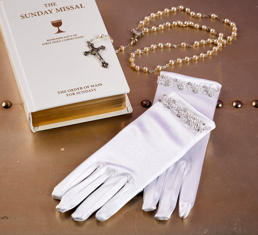 Peridot Girls White Communion Gloves:- Sasha