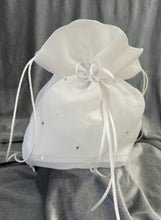 Load image into Gallery viewer, Celebrations Girls White Communion Bag CB094
