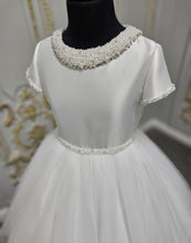 Load image into Gallery viewer, KINDLE EXCLUSIVE Girls White Communion Dress:- PJ75
