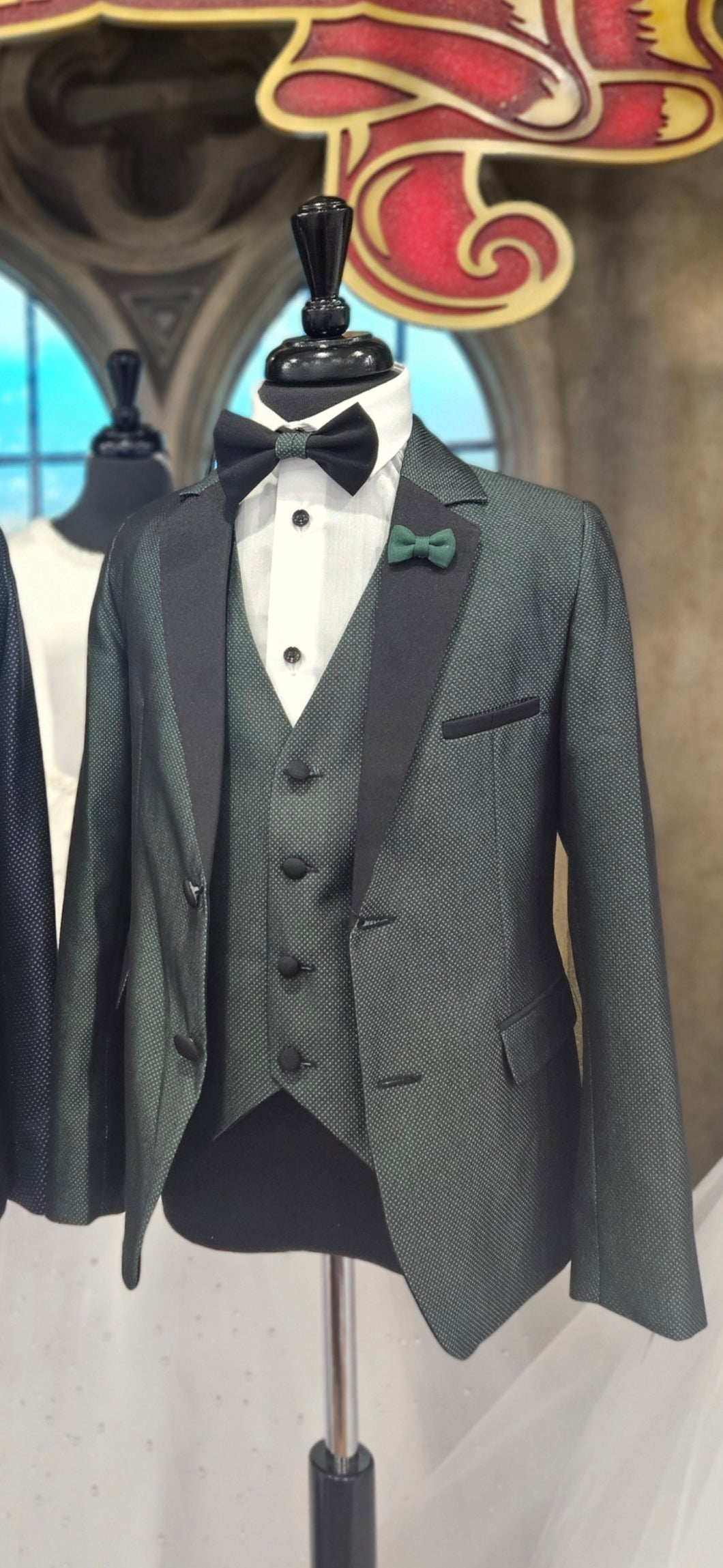 Cuvico Boys Emerald Green 5 Piece Tuxedo