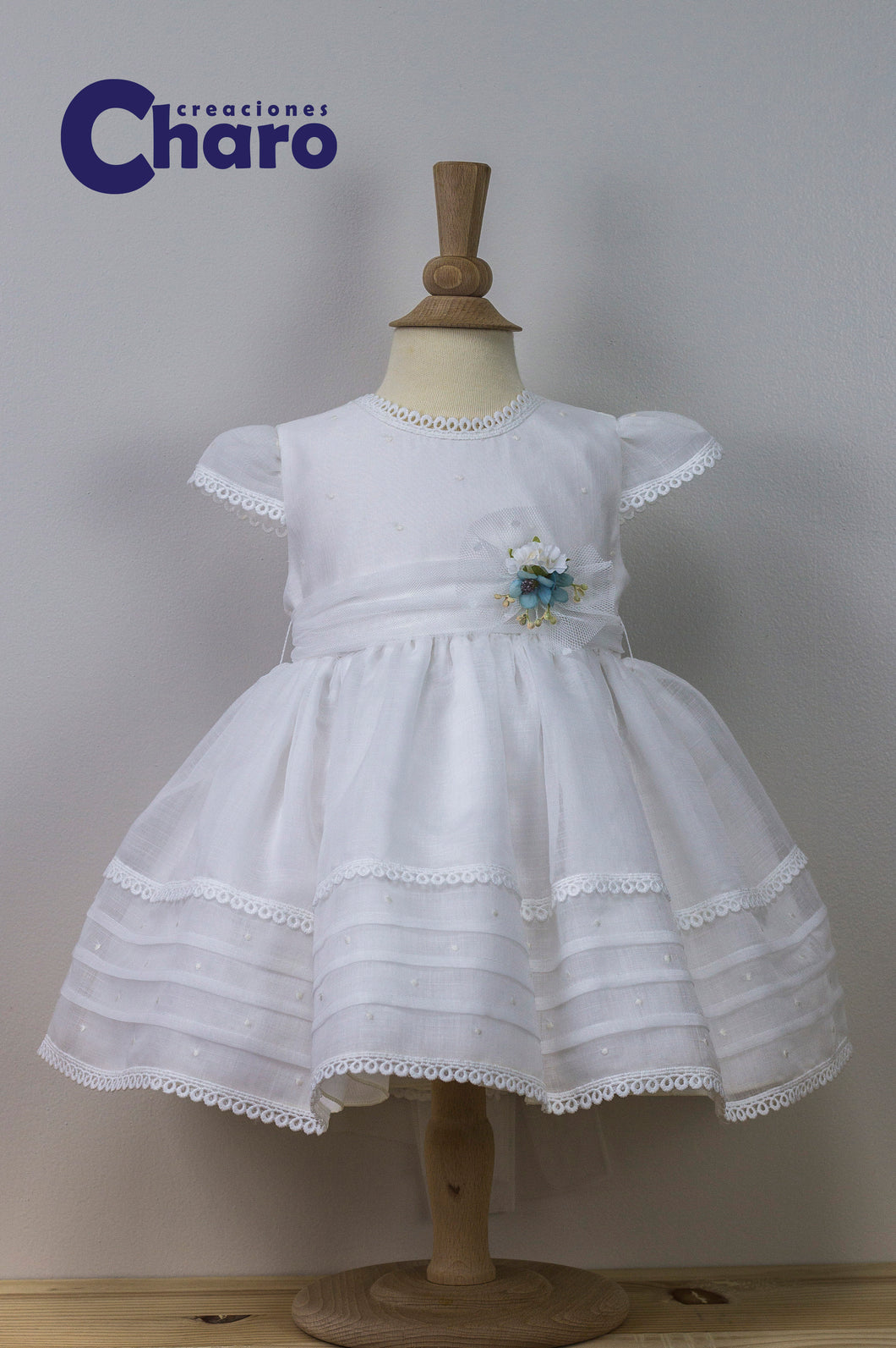 Girls Charo Vestido Dress:- 453 Off White Christening Gown