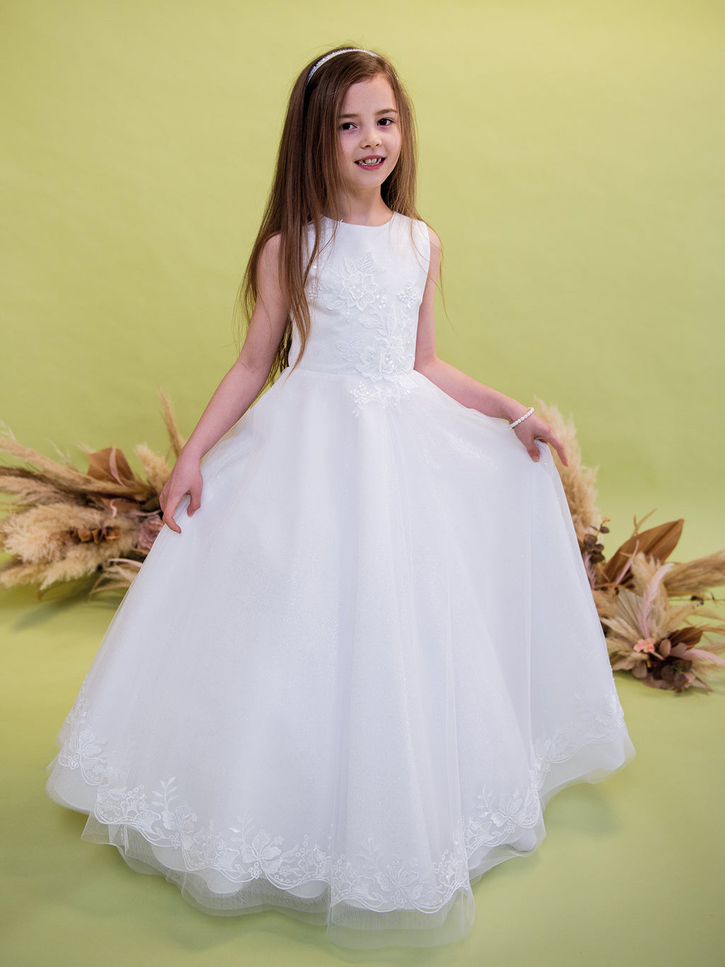 SALE COMMUNION DRESS Linzi Jay Girls White Communion Dress:- Lindi Age 7