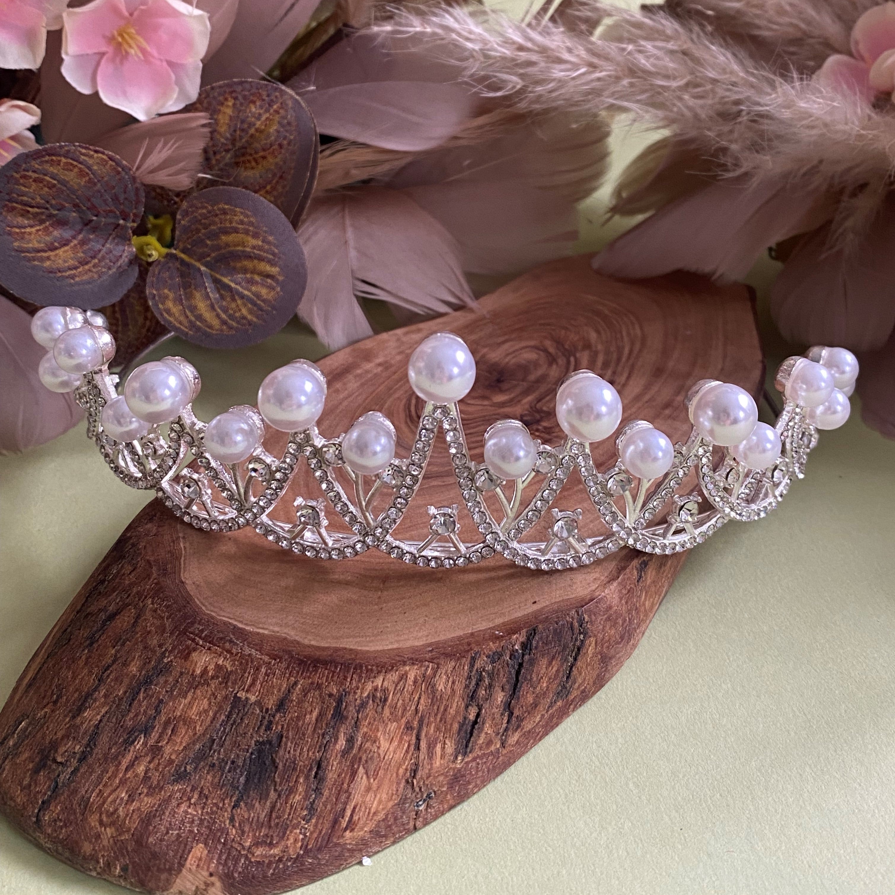 SALE Linzi Jay Pearl Diamante Loop Communion Tiara- LM259WTSI