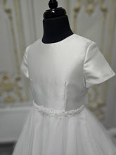 Load image into Gallery viewer, SALE COMMUNION DRESS Isabella Girls White Communion Dress:- IS25379 Age 6
