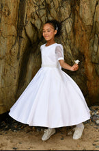 Load image into Gallery viewer, Paula&#39;s Communion Girls White Communion Dress:- PJ92

