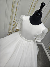 Load image into Gallery viewer, KINDLE EXCLUSIVE Girls White Communion Dress:- PJ106
