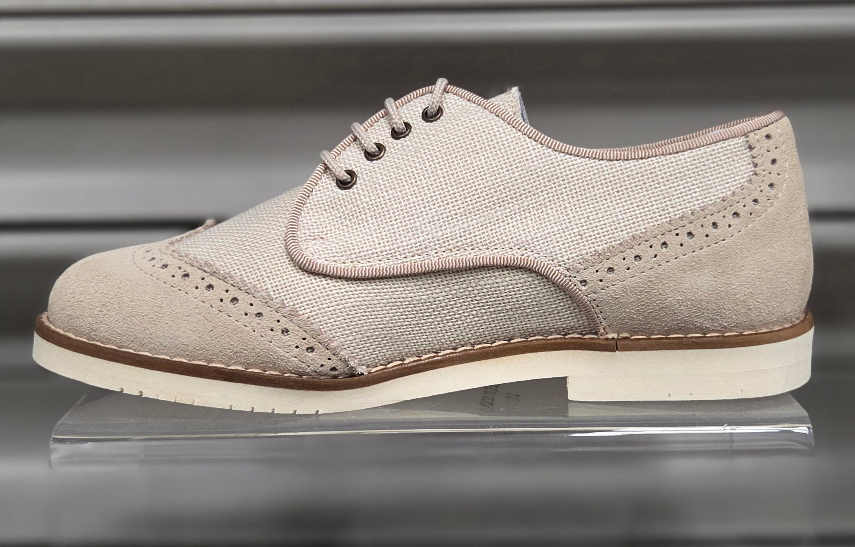 Boys Shoe Gux 2 Tone Brogue Beige