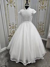 Load image into Gallery viewer, SALE COMMUNION DRESS Sweetie Pie Girls White Communion Dress:- 5001 AGE 8
