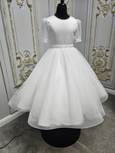 Load image into Gallery viewer, KINDLE EXCLUSIVE Girls White Communion Dress:- PJ106
