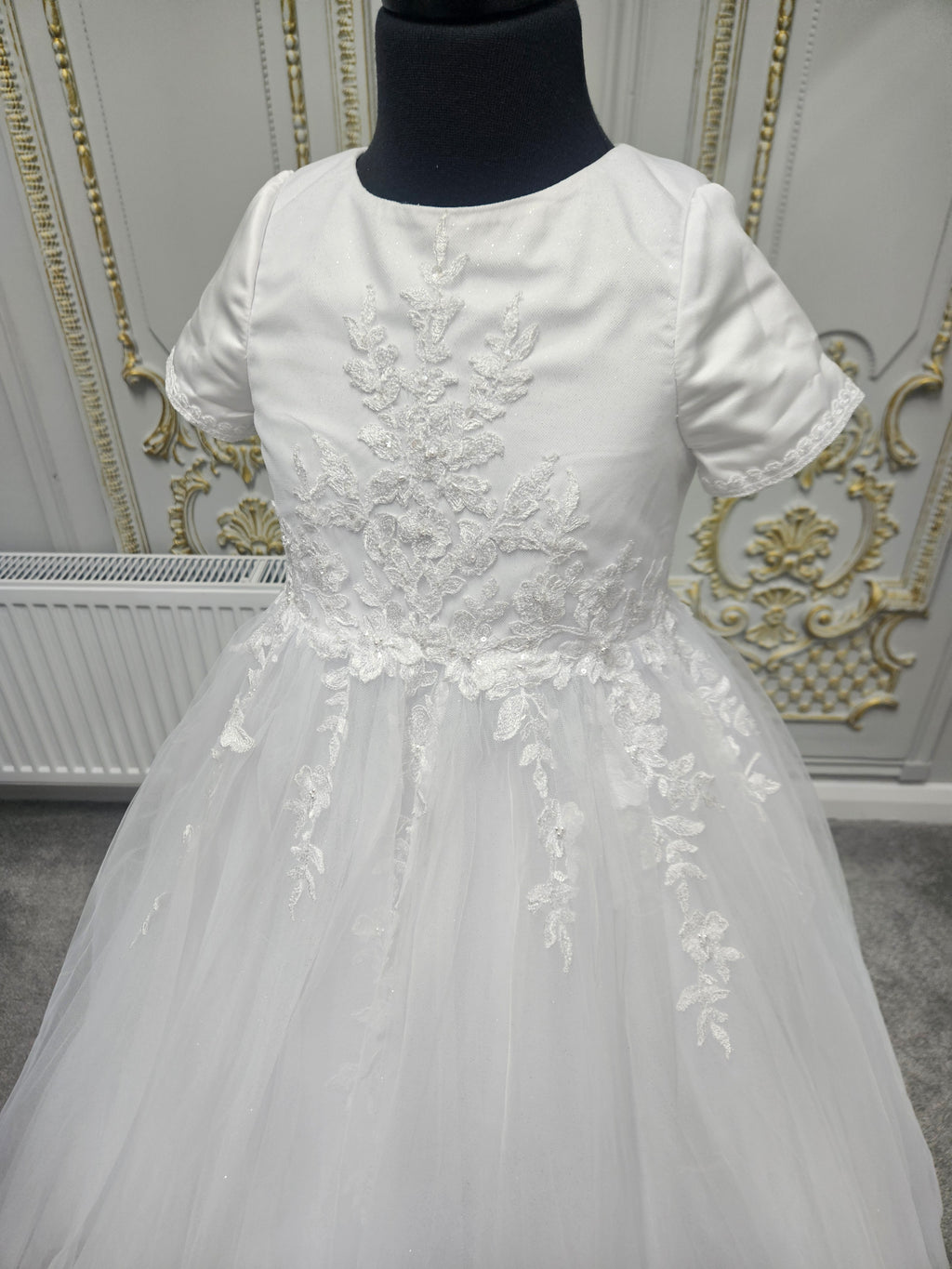 SALE COMMUNION DRESS Linzi Jay Girls White Communion Dress:- Dubai Age 7