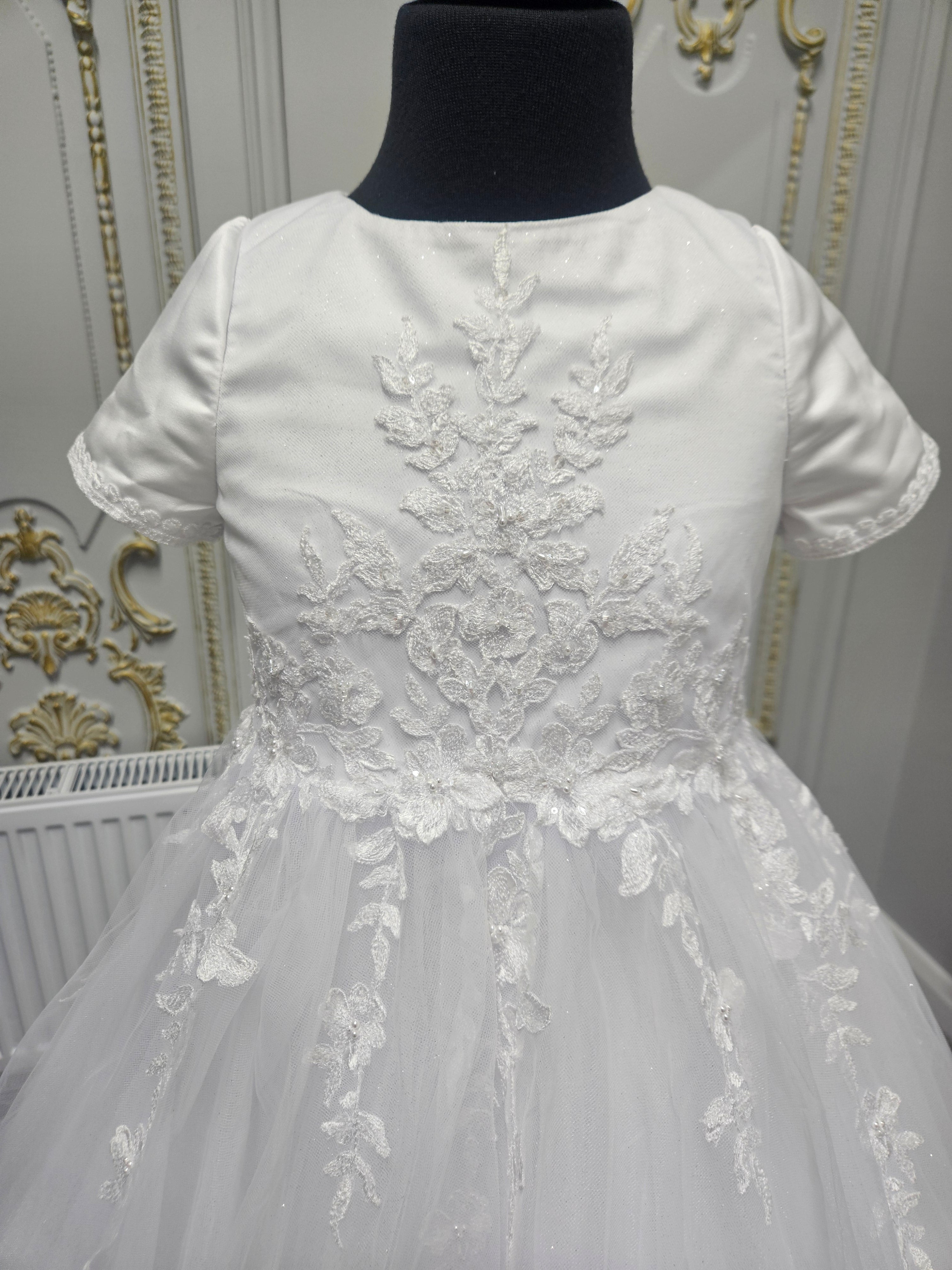 SALE COMMUNION DRESS Linzi Jay Girls White Communion Dress:- Dubai Age 7