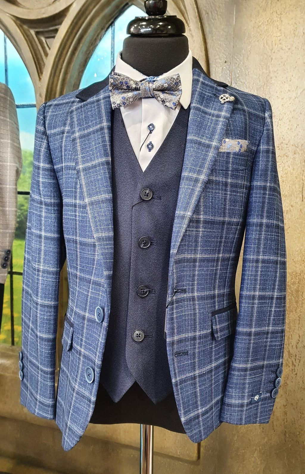 SALE 1880 Club Boys Dark Navy Check Blazer:- 112 15142 27 LAST ONE AGE 6