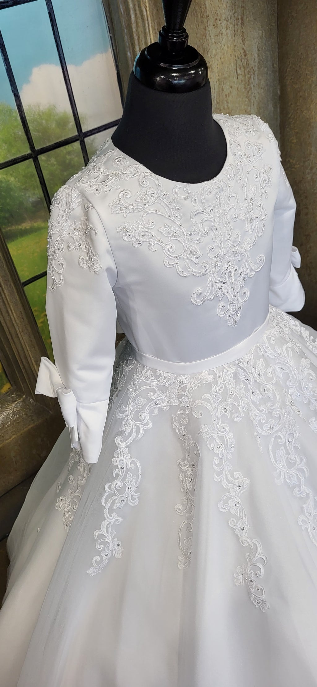 SALE COMMUNION DRESS ExclusiveTo KINDLE Rosa Bella Girls White Communion Dress:- Sophie Age 9 & 10