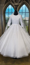 Load image into Gallery viewer, SALE COMMUNION DRESS ExclusiveTo KINDLE Rosa Bella Girls White Communion Dress:- Sophie
