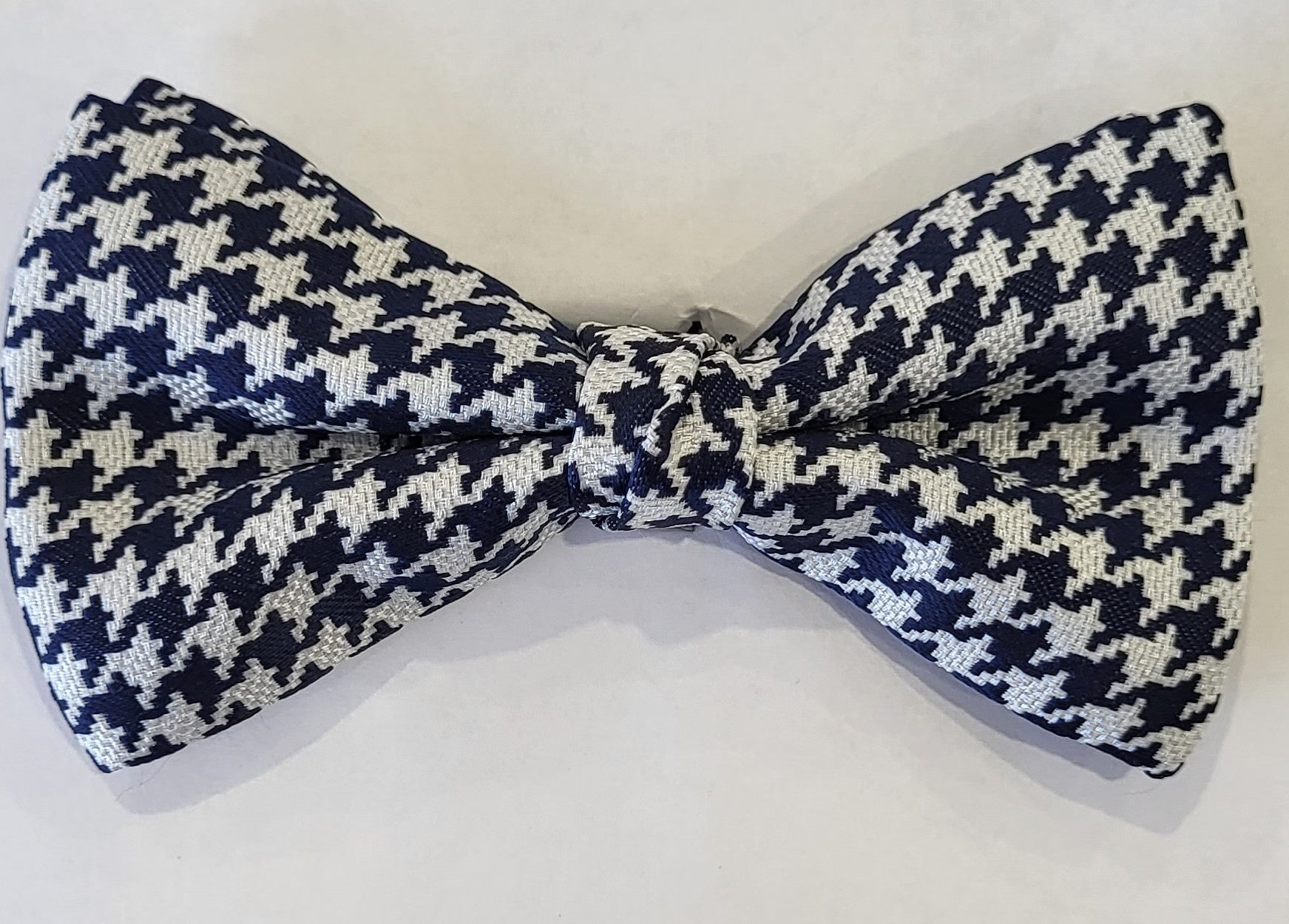 SALE One Varones Boys Navy & White Houndstooth Bow Tie