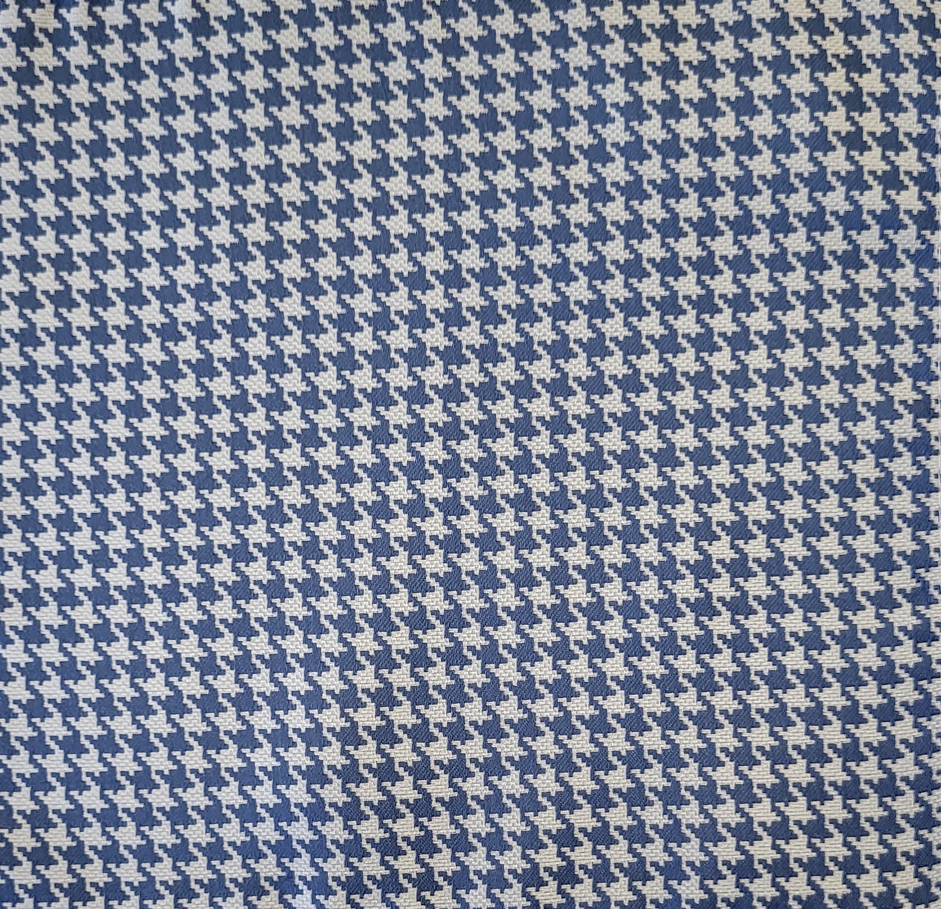 SALE One Varones Boys Blue & White Houndstooth Pocket Square